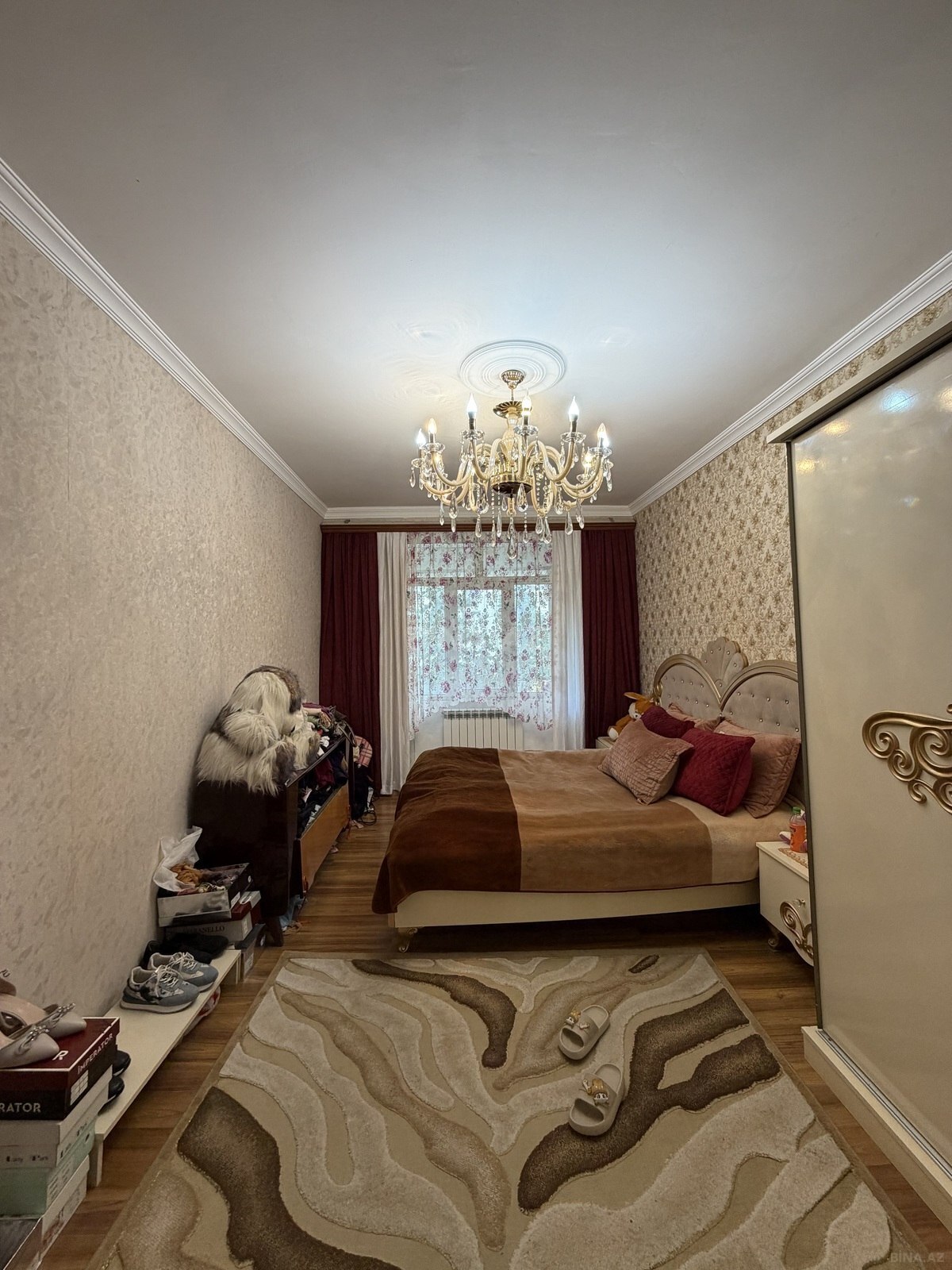 3 otaqlı Köhnə tikili, Bakıxanov q., Bakı