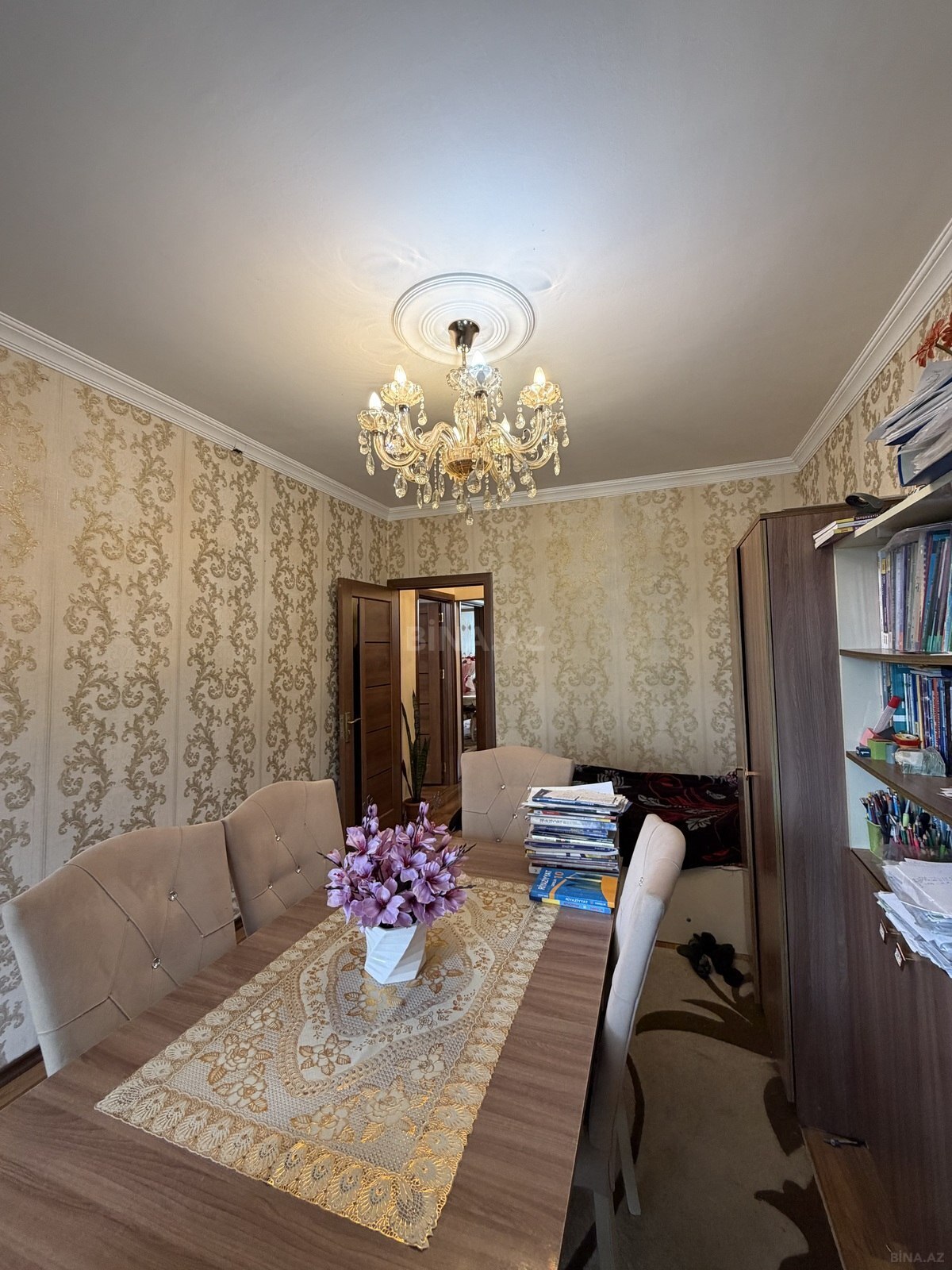 3 otaqlı Köhnə tikili, Bakıxanov q., Bakı