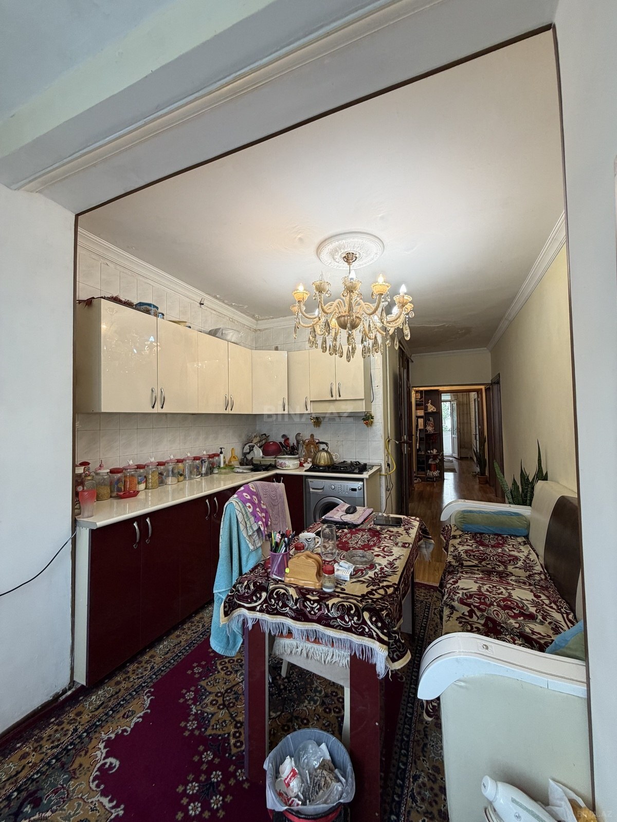 3 otaqlı Köhnə tikili, Bakıxanov q., Bakı