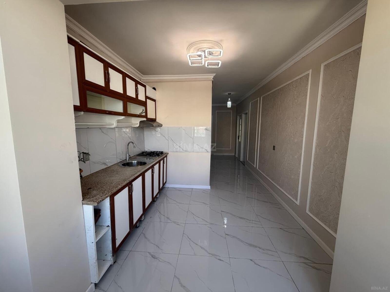 3 otaqlı Köhnə tikili, Həzi Aslanov q., Bakı