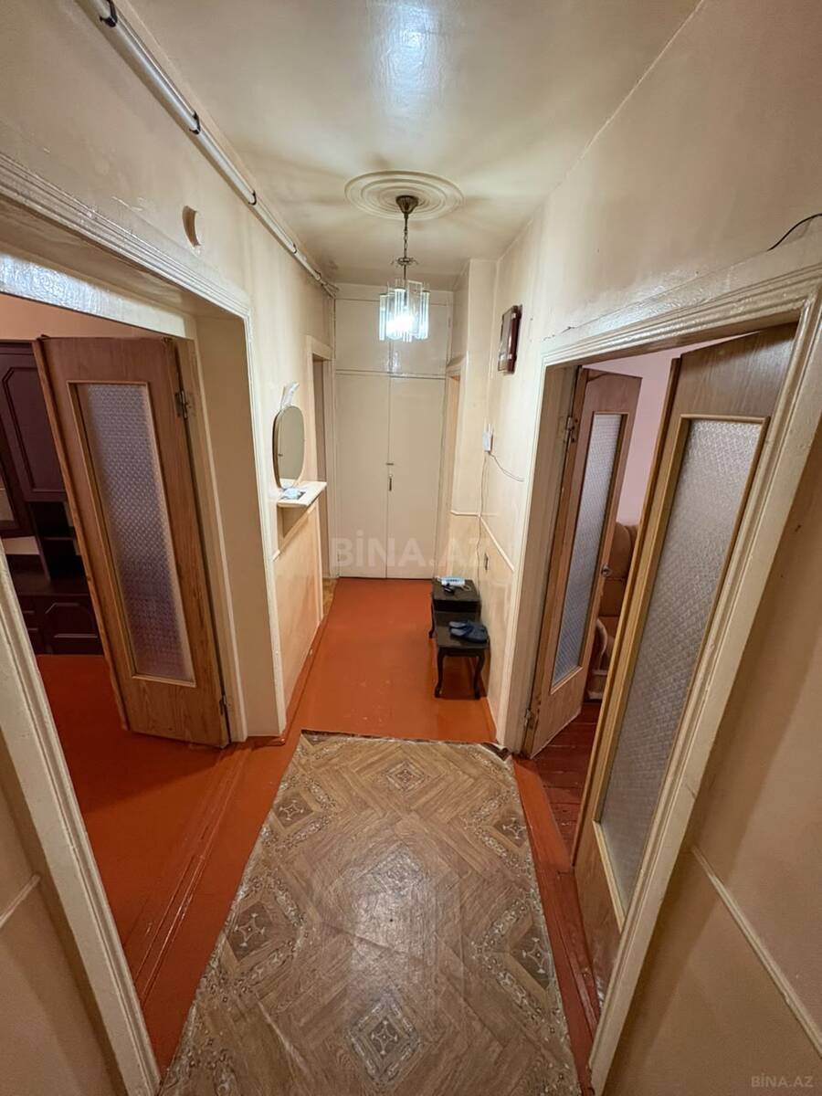 4 otaqlı Köhnə tikili, Xaçmaz r., Xaçmaz