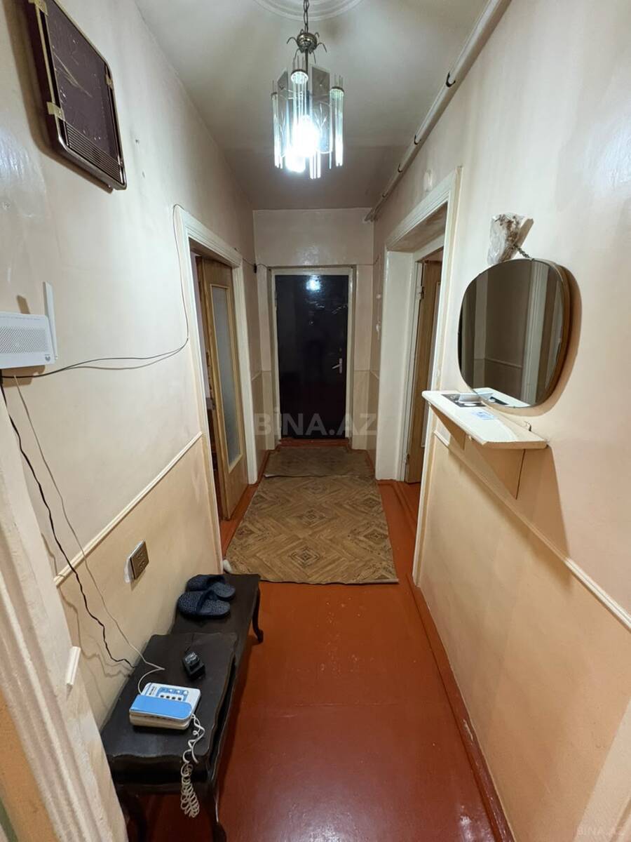 4 otaqlı Köhnə tikili, Xaçmaz r., Xaçmaz
