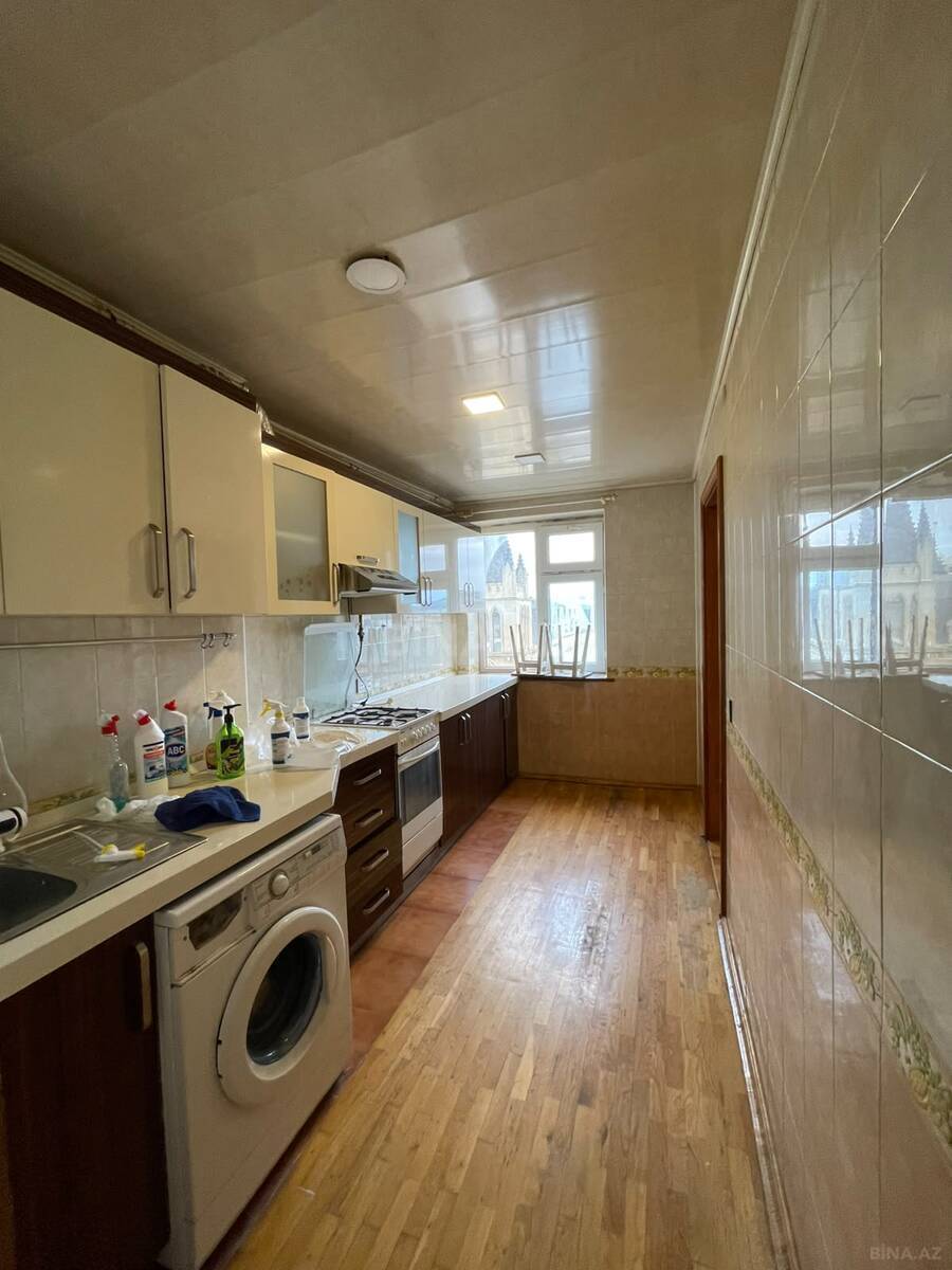 4 otaqlı Köhnə tikili, Badamdar q., Bakı