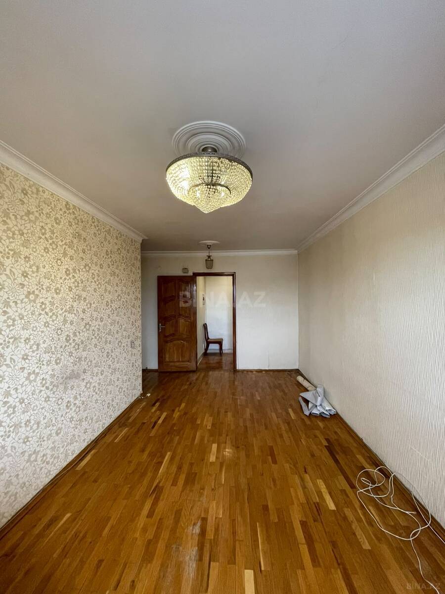 4 otaqlı Köhnə tikili, Badamdar q., Bakı