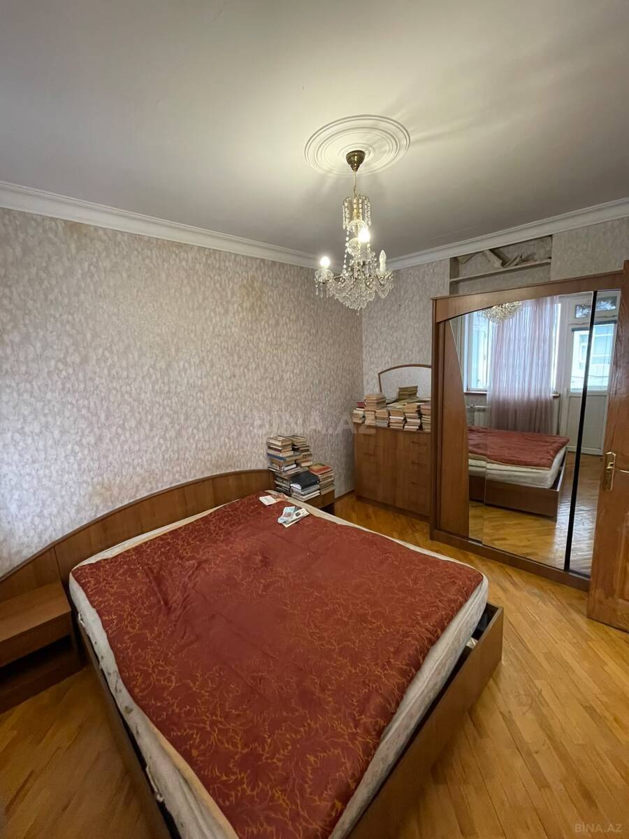 4 otaqlı Köhnə tikili, Badamdar q., Bakı