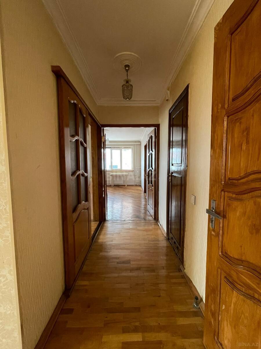4 otaqlı Köhnə tikili, Badamdar q., Bakı