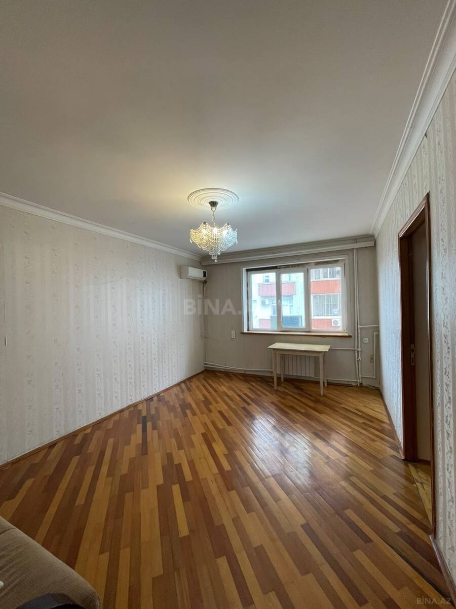 4 otaqlı Köhnə tikili, Badamdar q., Bakı