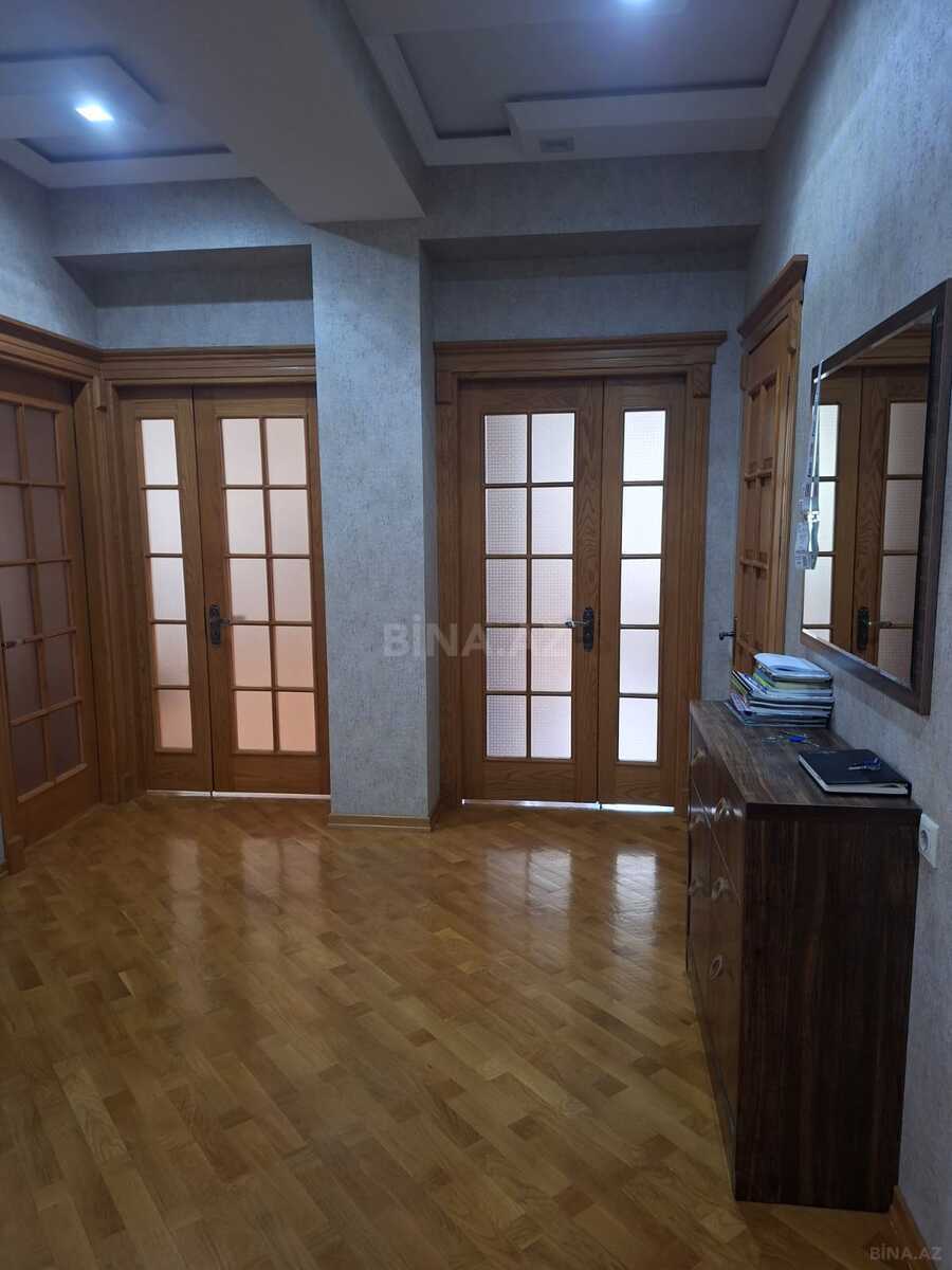 3 otaqlı Yeni tikili, 8 Noyabr m., Bakı