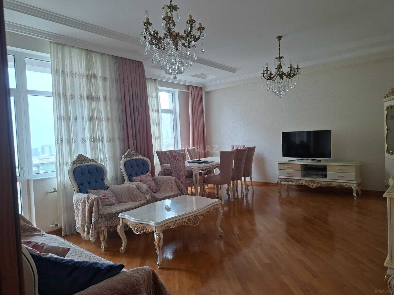 3 otaqlı Yeni tikili, 8 Noyabr m., Bakı