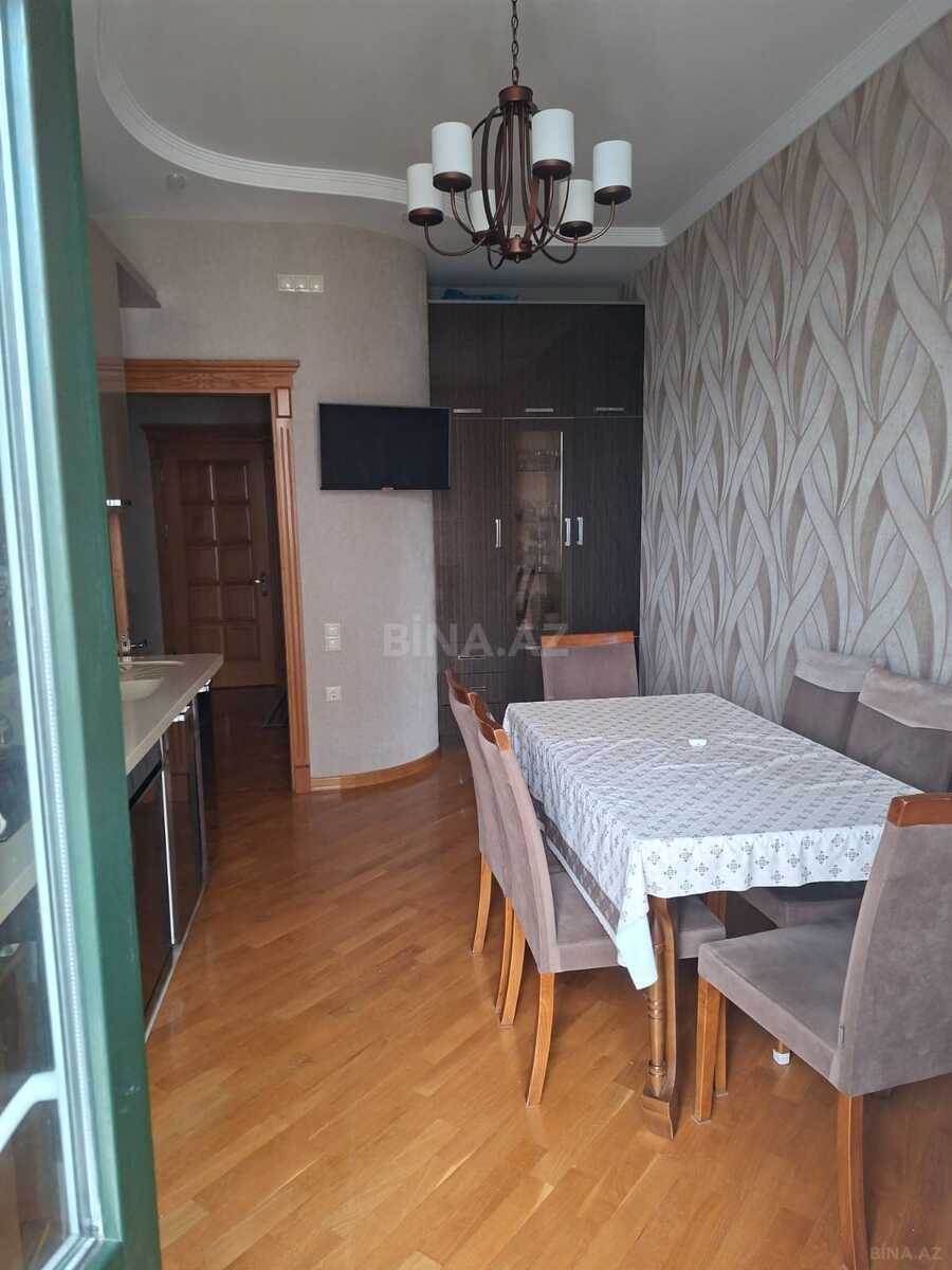 3 otaqlı Yeni tikili, 8 Noyabr m., Bakı