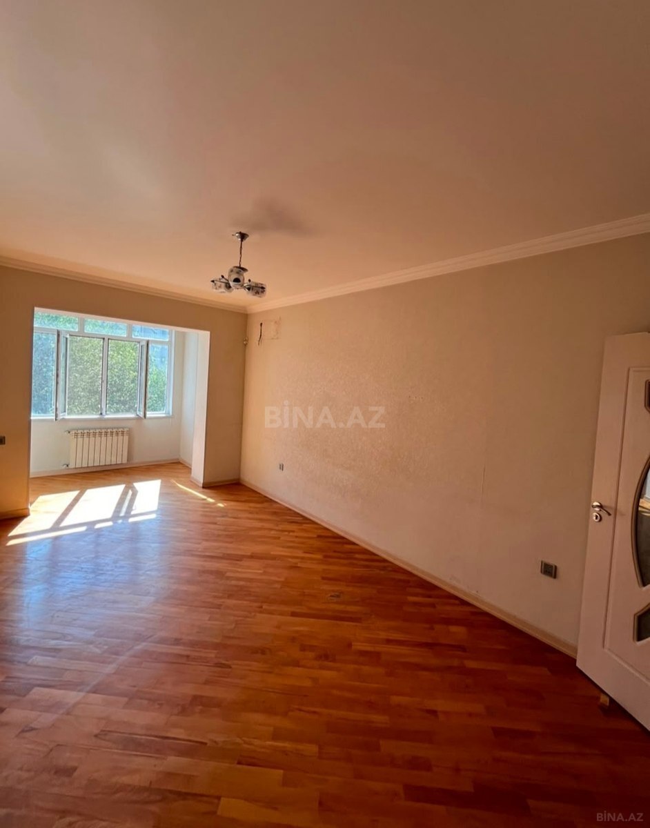 2 otaqlı Köhnə tikili, Xətai r., Bakı