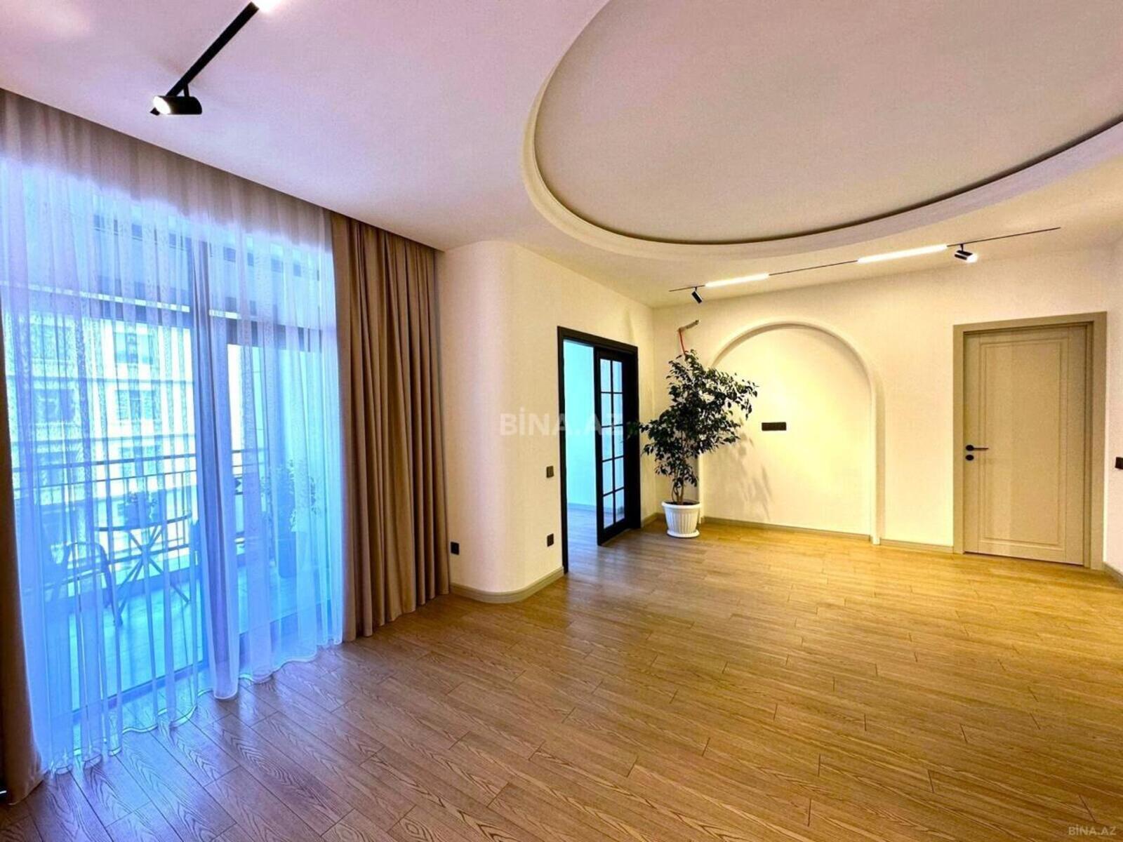 3 otaqlı Yeni tikili, 28 May m., Bakı