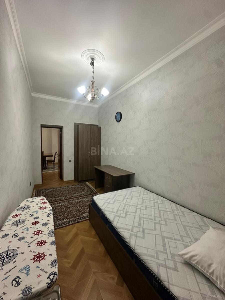 3 otaqlı Köhnə tikili, Nəsimi r., Bakı