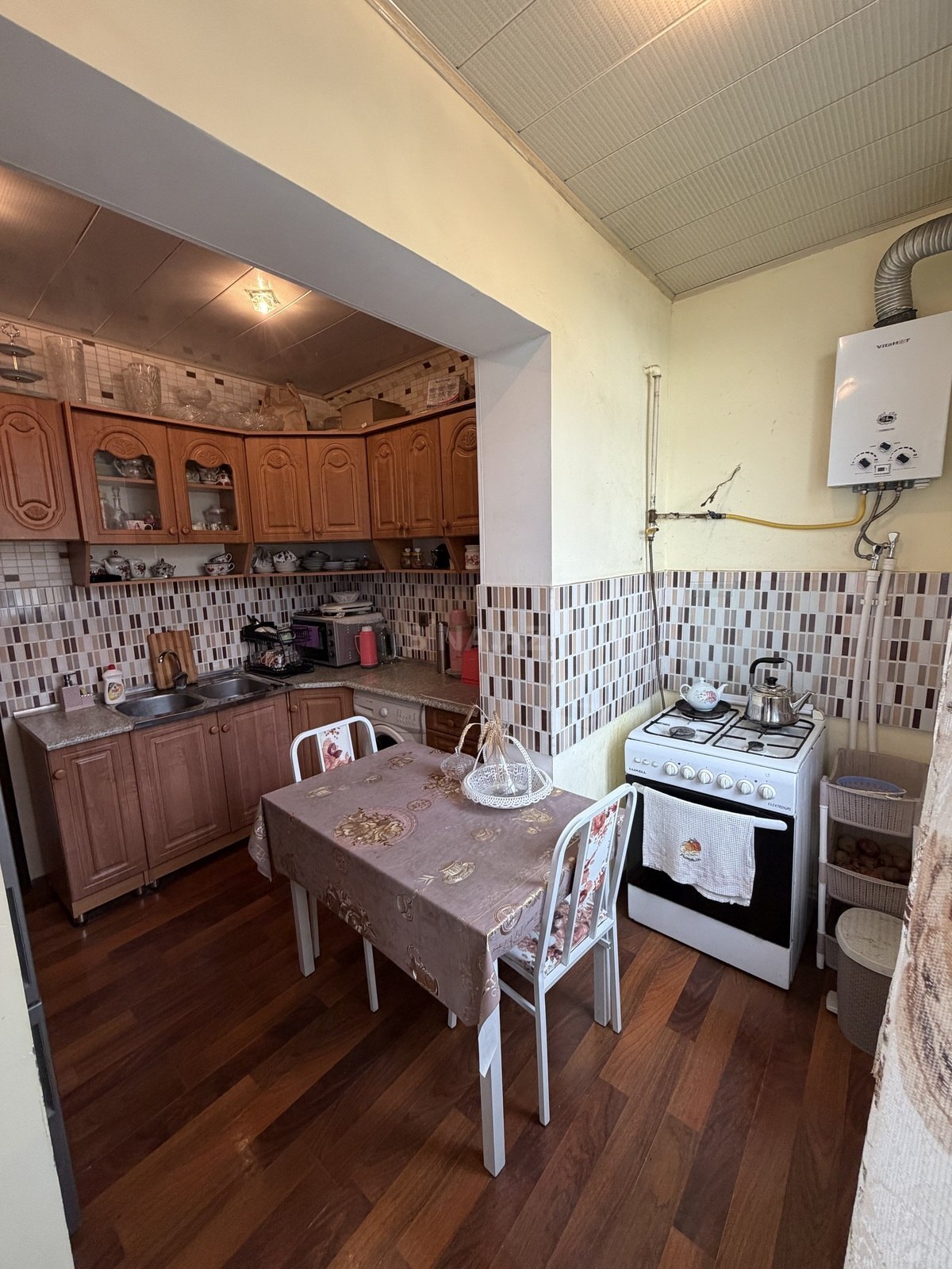 2 otaqlı Köhnə tikili, Yeni Günəşli q., Bakı