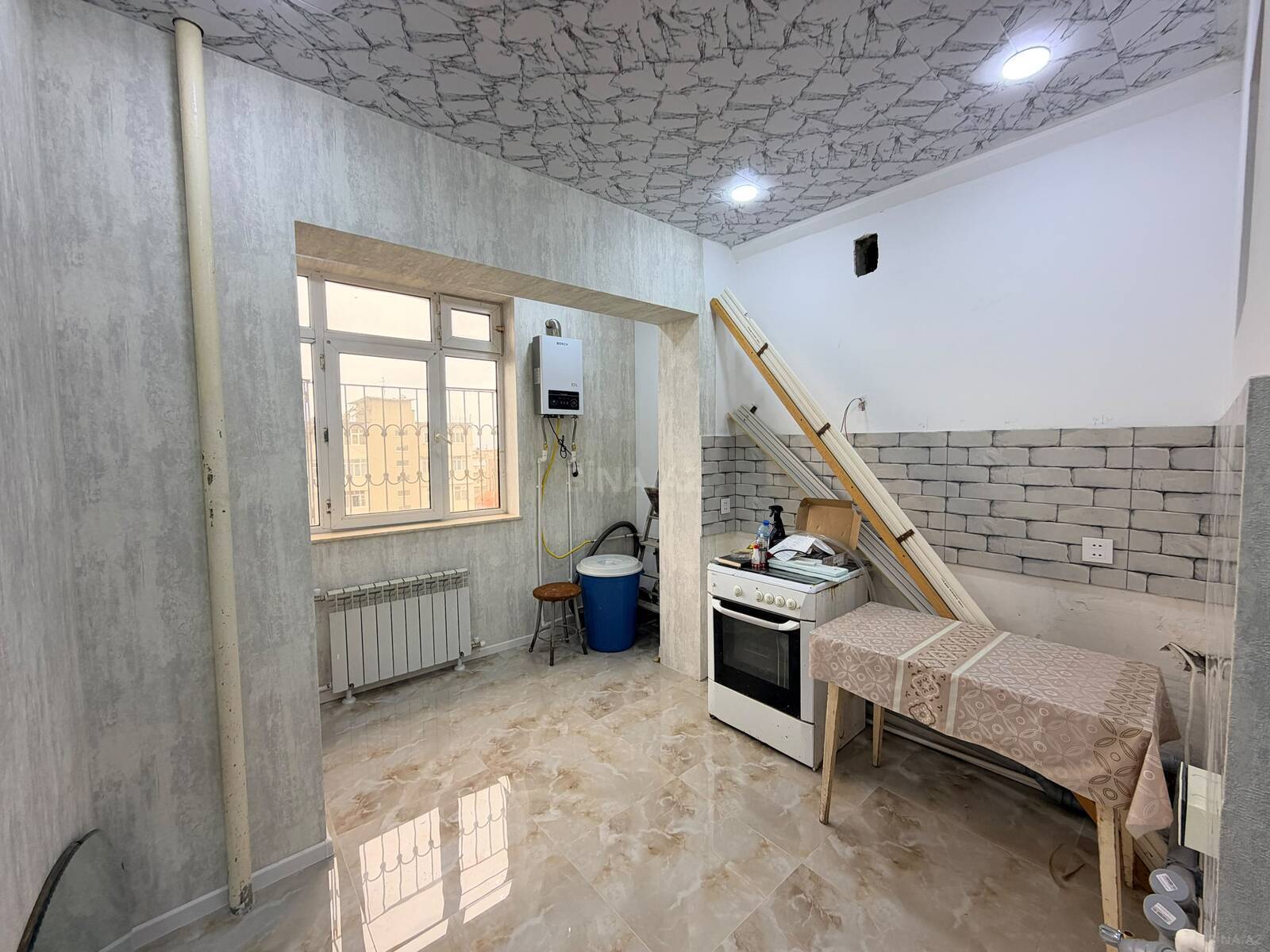 3 otaqlı Köhnə tikili, Əhmədli m., Bakı