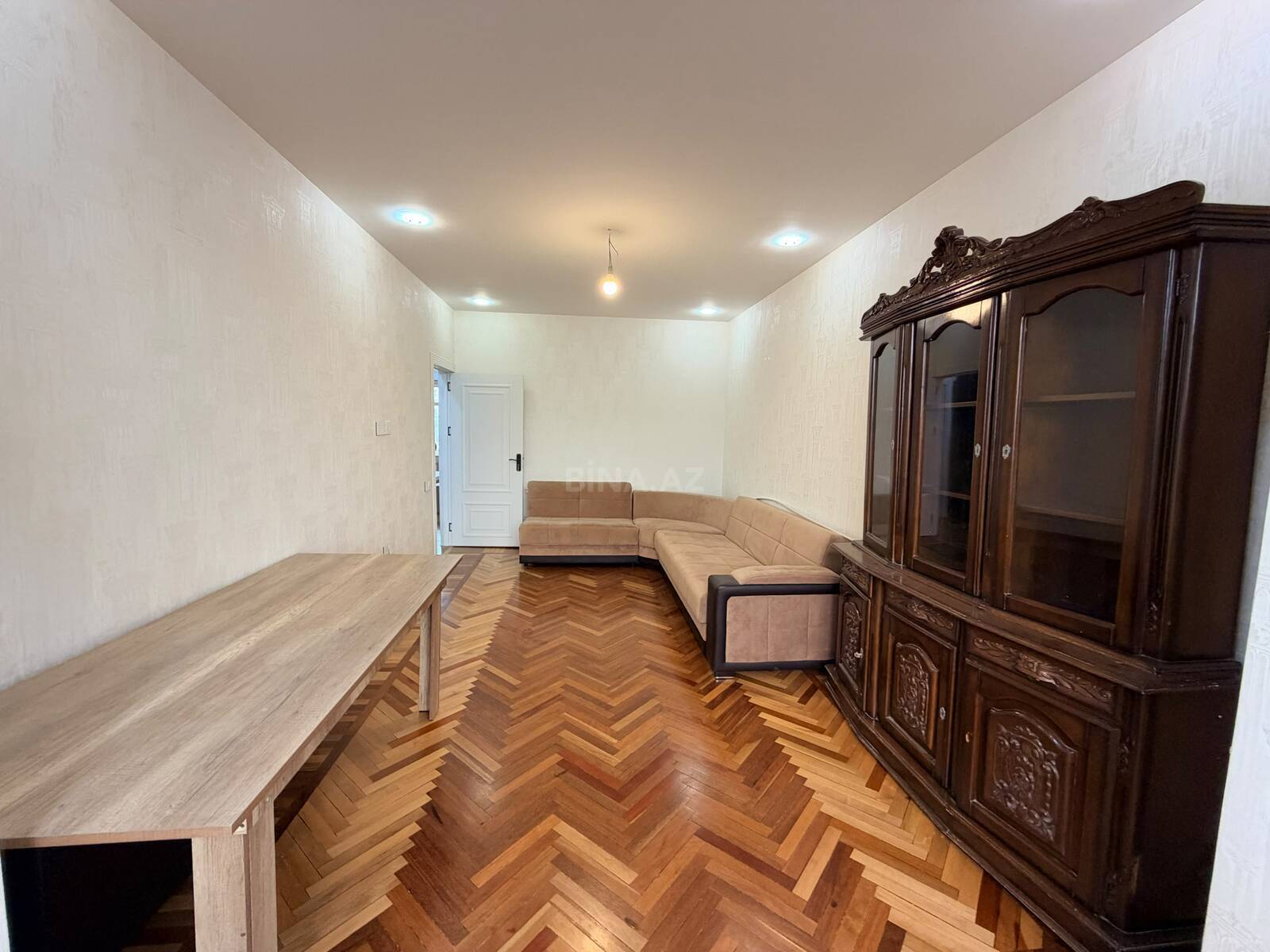 3 otaqlı Köhnə tikili, Əhmədli m., Bakı
