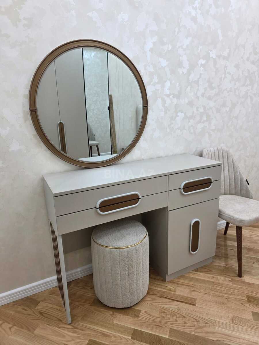 3 otaqlı Yeni tikili, Xırdalan