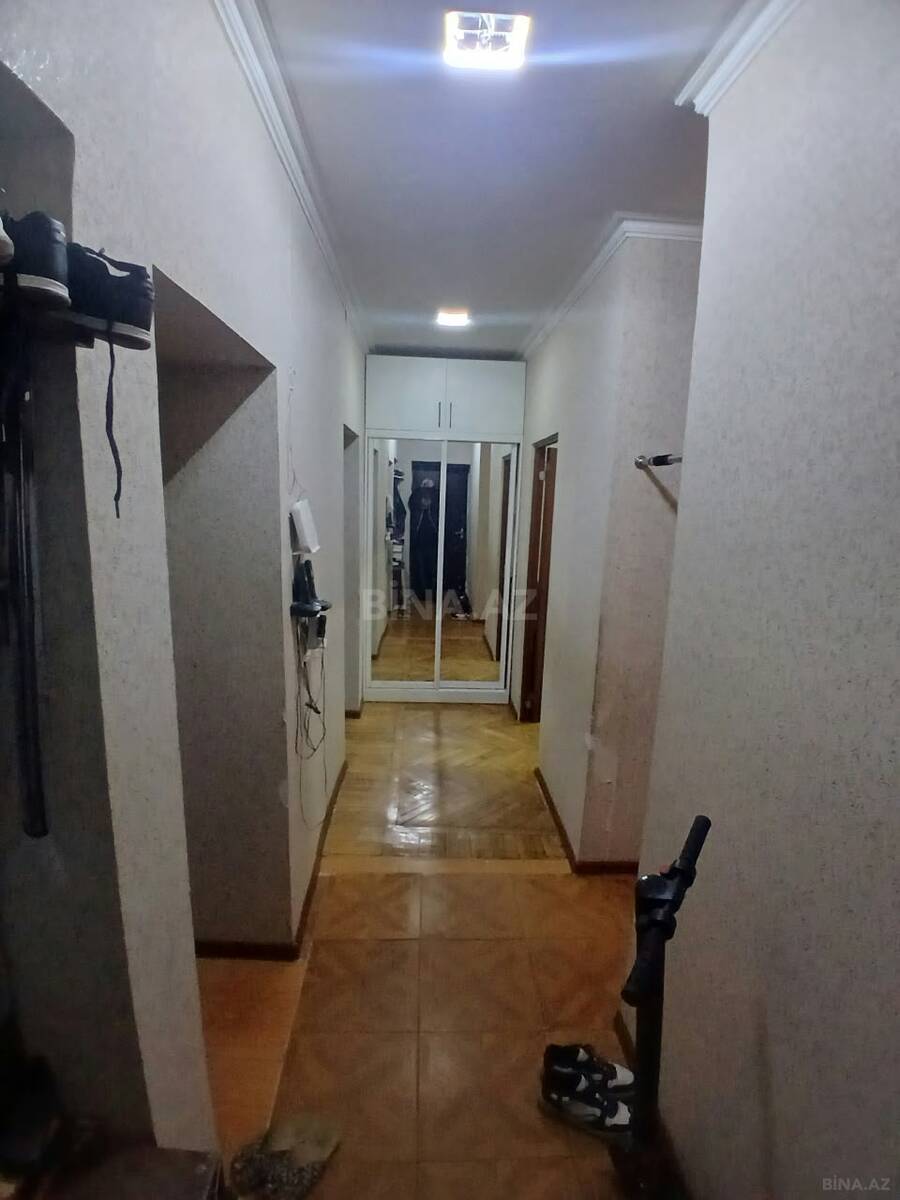 3 otaqlı Köhnə tikili, Neftçilər m., Bakı