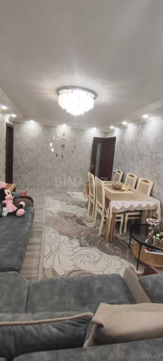4 otaqlı Köhnə tikili, Neftçilər m., Bakı