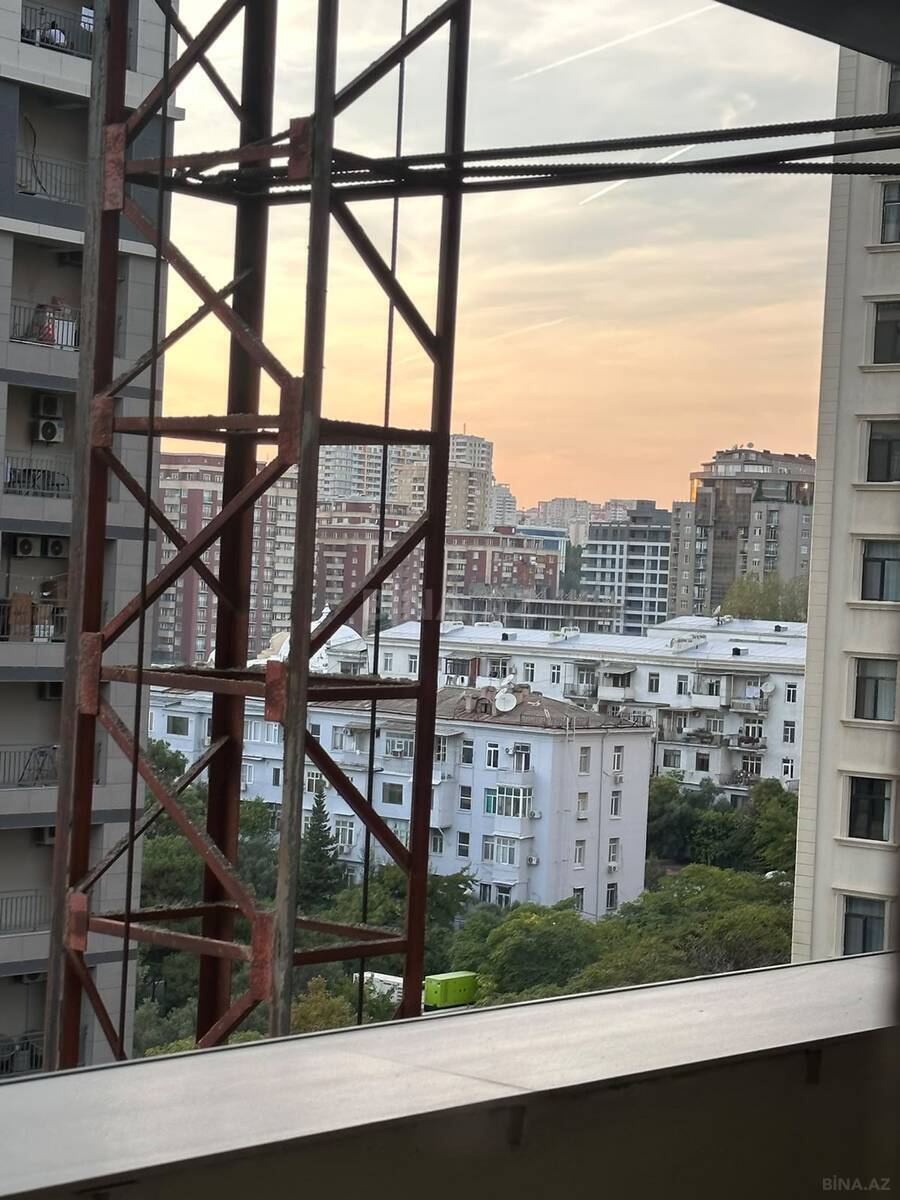 3 otaqlı Yeni tikili, 28 May m., Bakı
