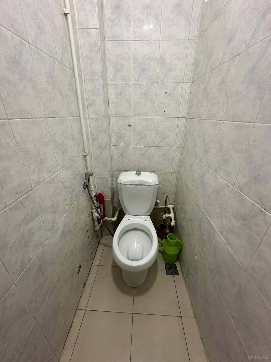 3 otaqlı Köhnə tikili, Xalqlar Dostluğu m., Bakı