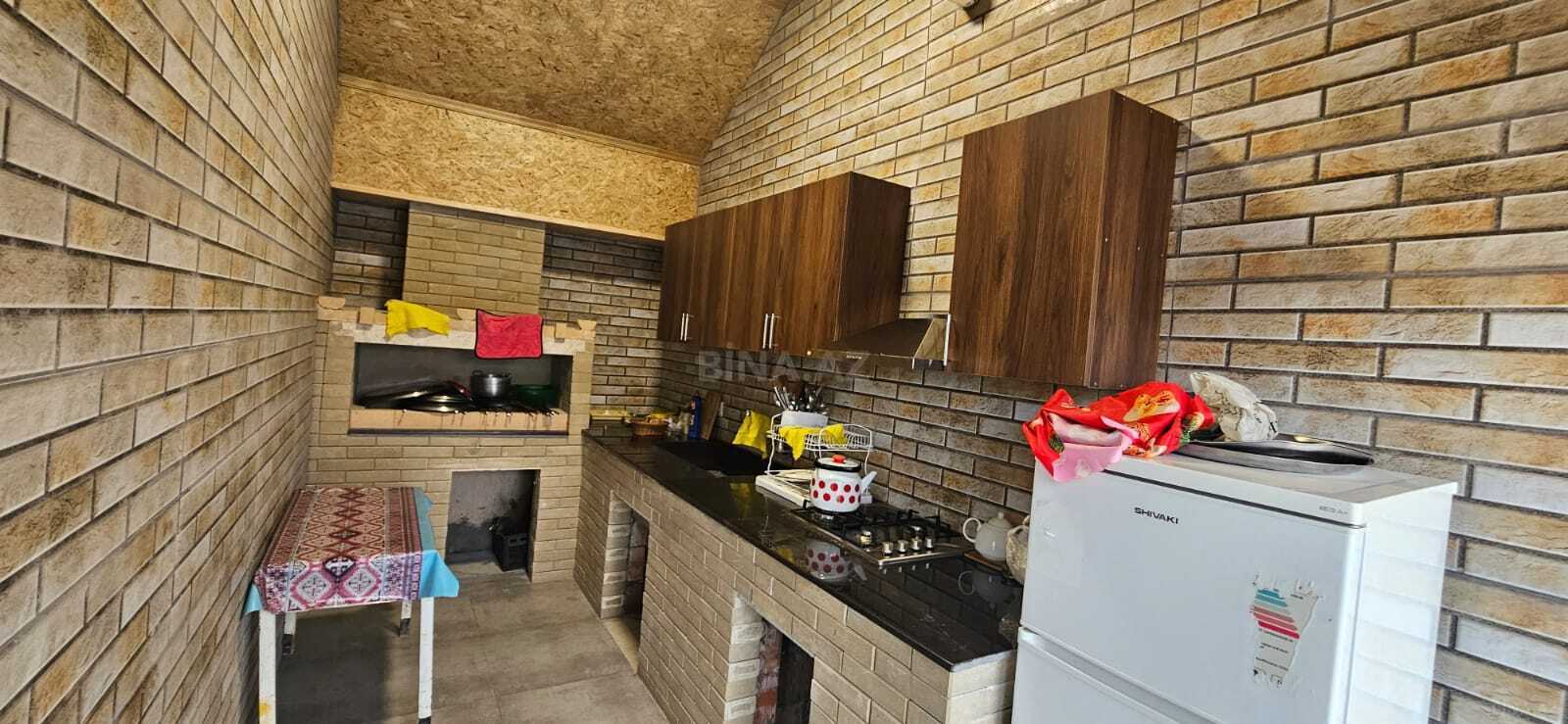 12 otaqlı Həyət evi/Bağ evi, Qəbələ