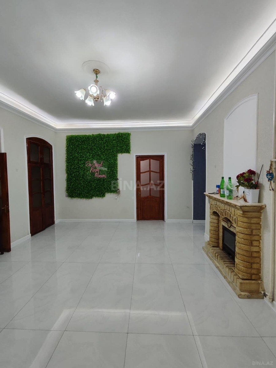 2 otaqlı Köhnə tikili, 28 May m., Bakı