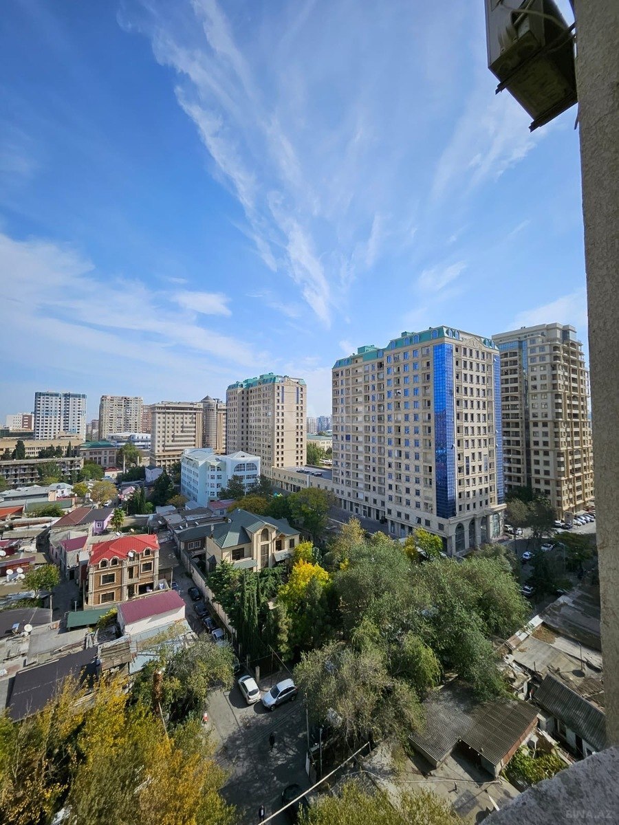 3 otaqlı Yeni tikili, 8 Noyabr m., Bakı