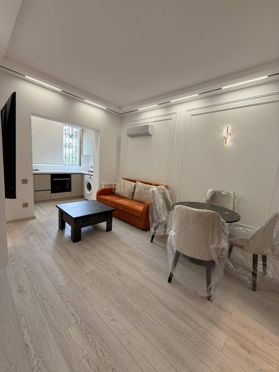 3 otaqlı Köhnə tikili, Gənclik m., Bakı
