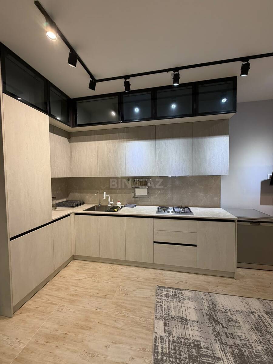 3 otaqlı Yeni tikili, Şah İsmayıl Xətai m., Bakı