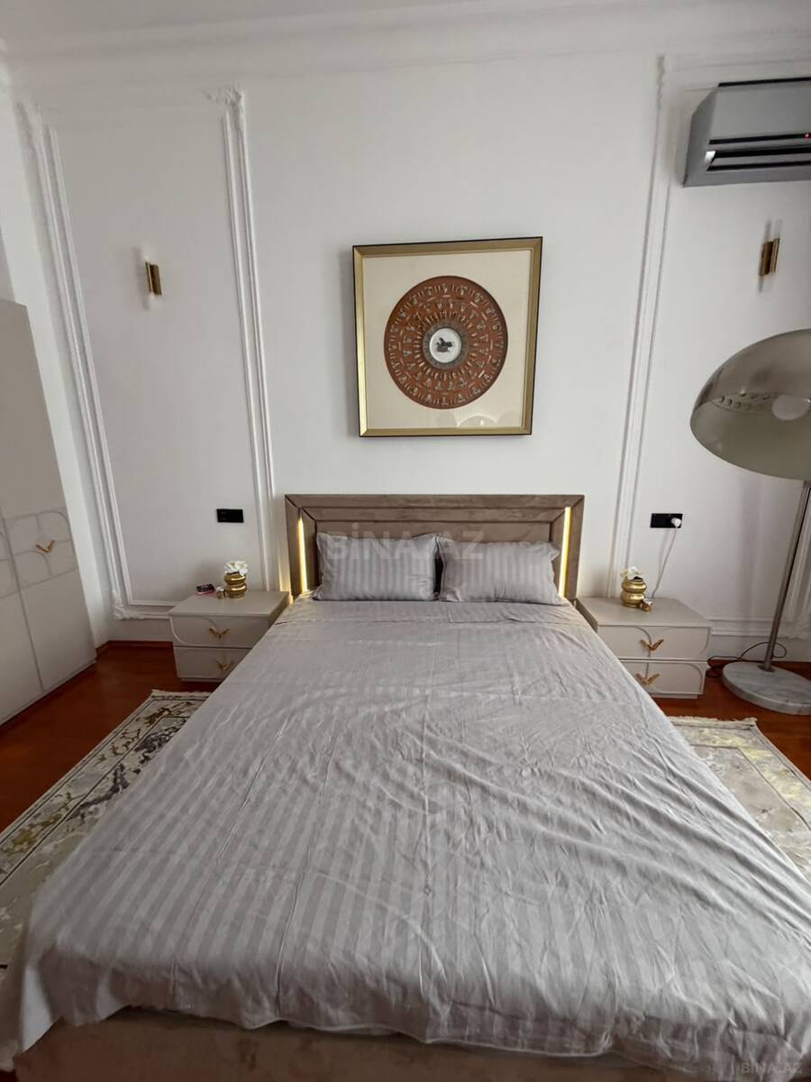 3 otaqlı Köhnə tikili, Bayıl q., Bakı