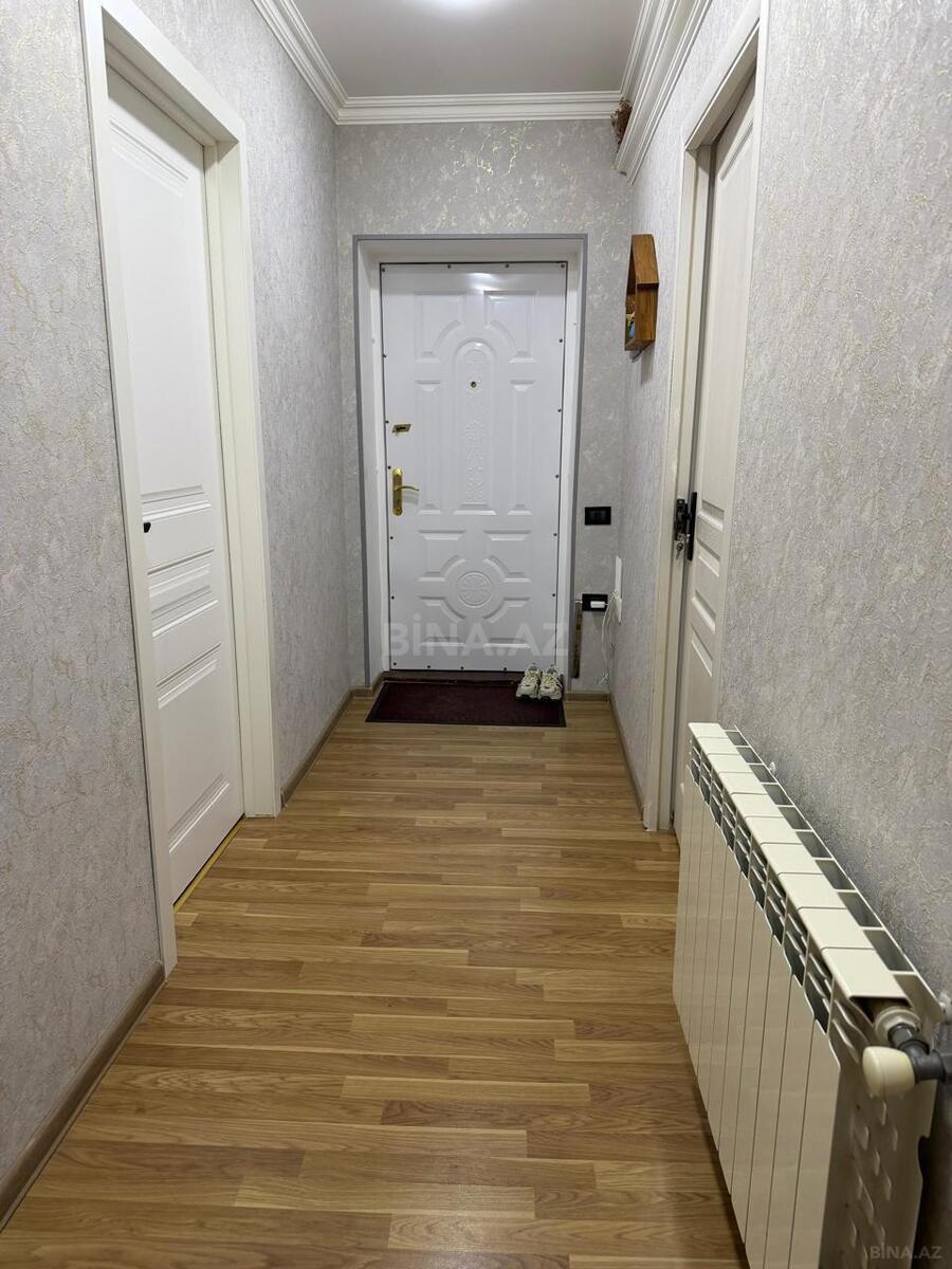 4 otaqlı Köhnə tikili, Bakıxanov q., Bakı