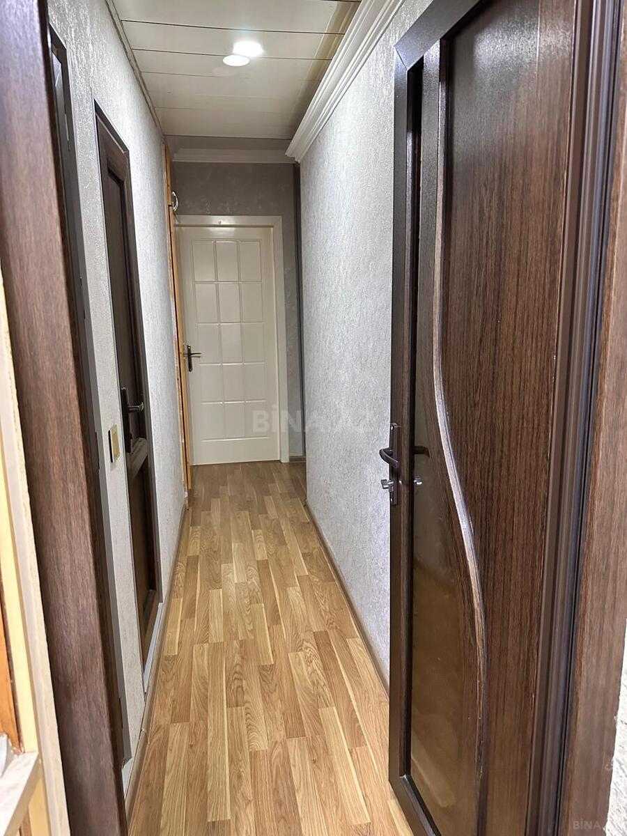 4 otaqlı Köhnə tikili, Bakıxanov q., Bakı