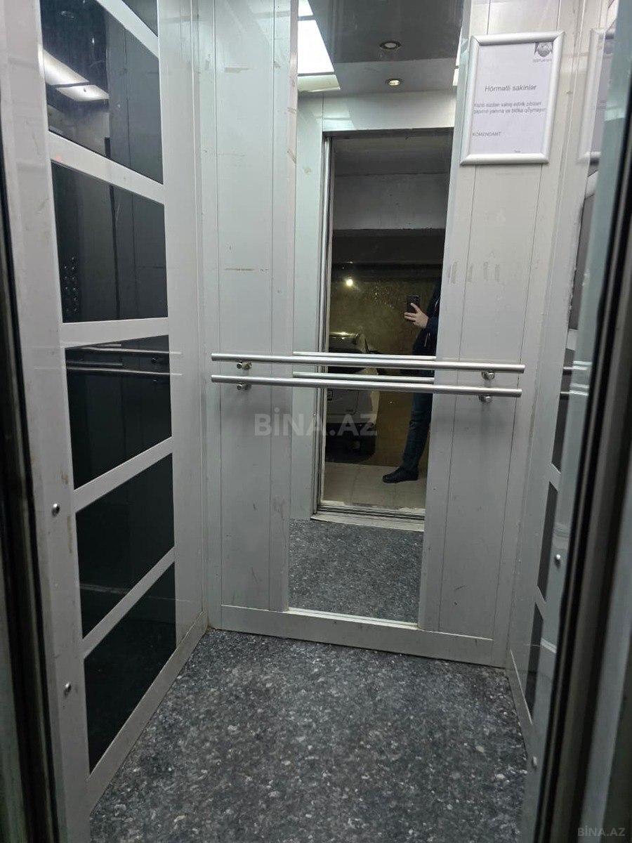 3 otaqlı Yeni tikili, İnşaatçılar m., Bakı