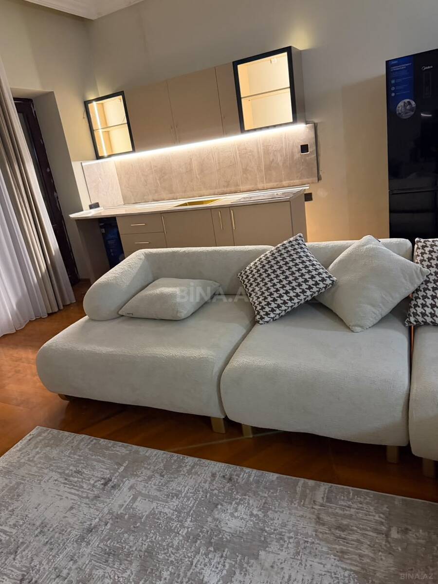 3 otaqlı Köhnə tikili, Bayıl q., Bakı