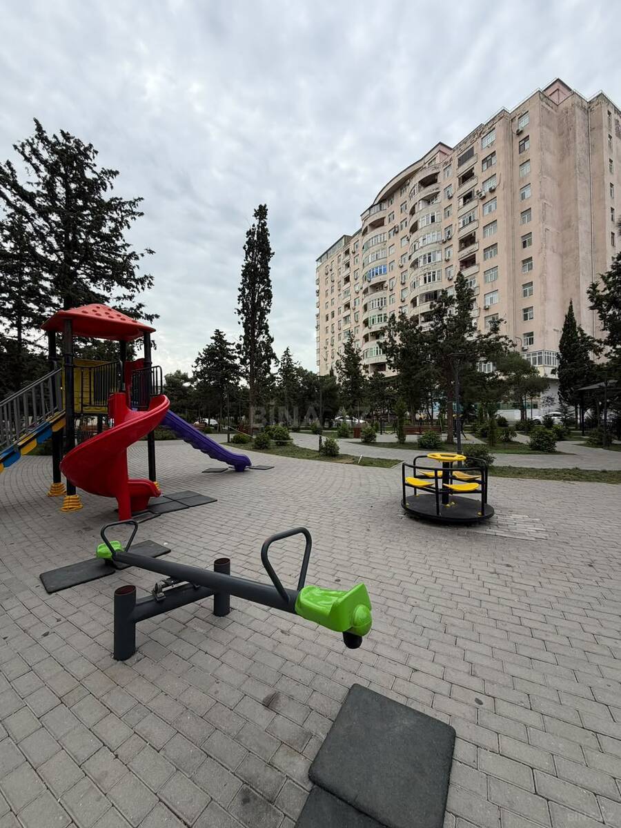 3 otaqlı Yeni tikili, Neftçilər m., Bakı