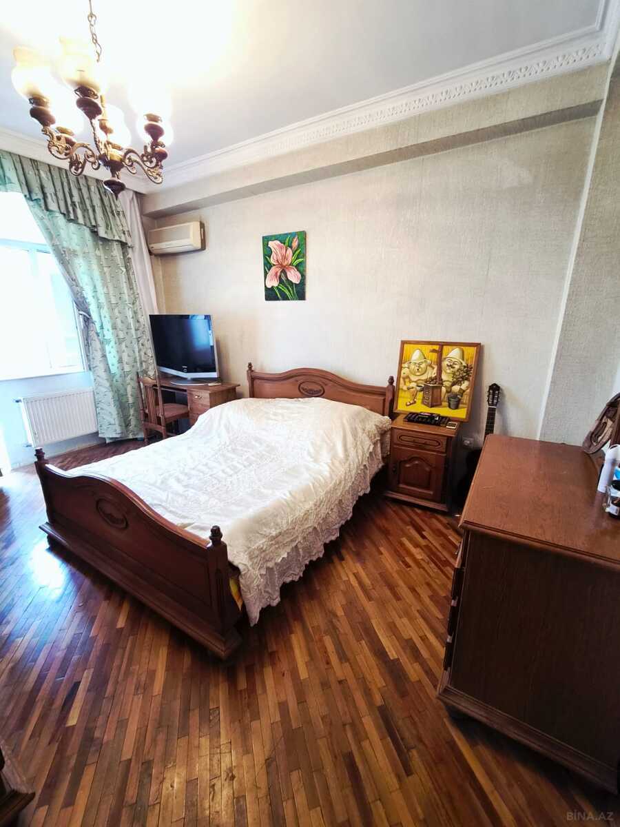 3 otaqlı Yeni tikili, Nizami m., Bakı