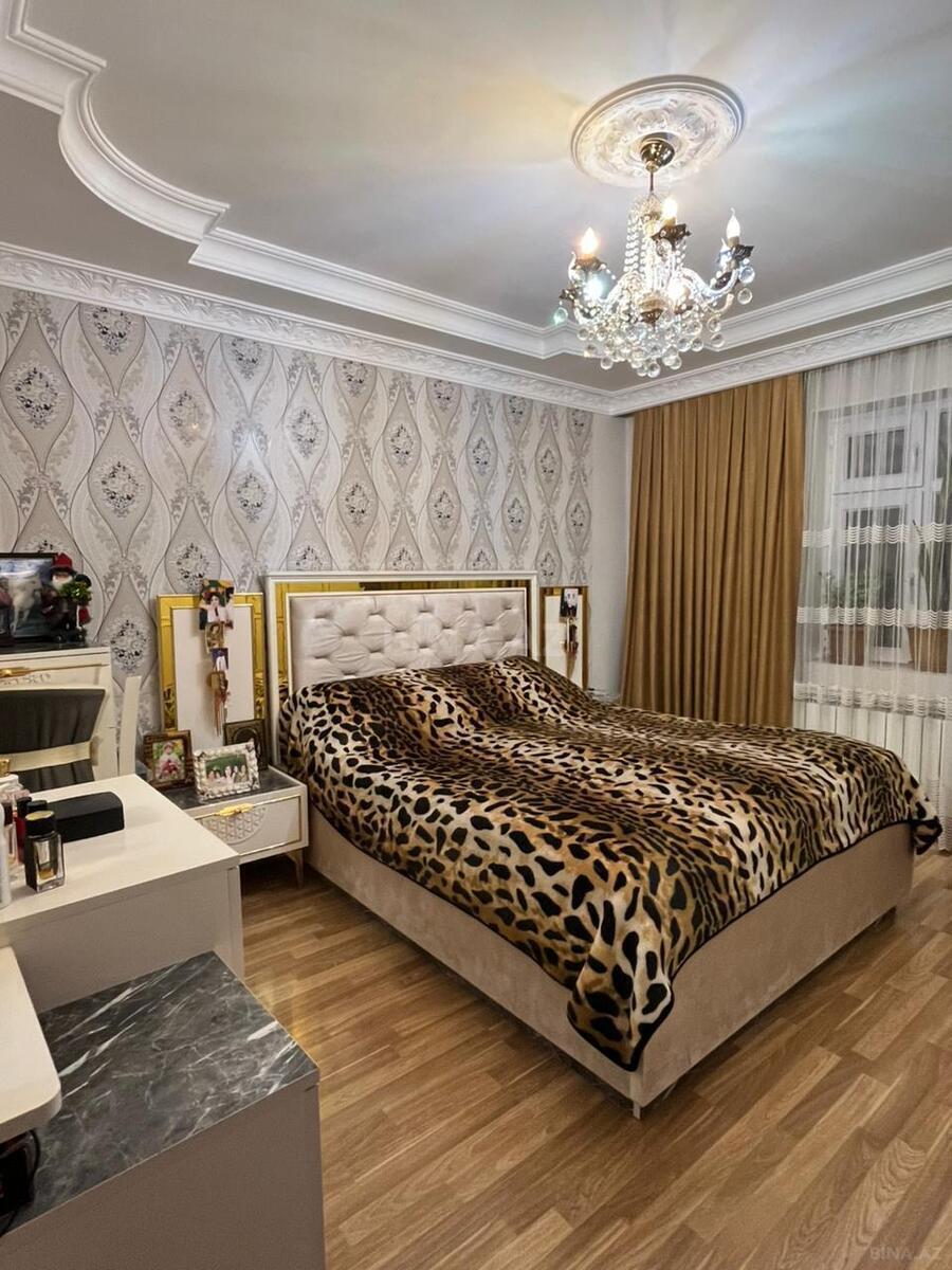 4 otaqlı Köhnə tikili, Xalqlar Dostluğu m., Bakı