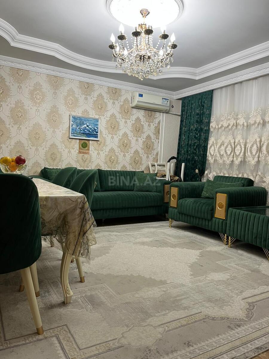 4 otaqlı Köhnə tikili, Xalqlar Dostluğu m., Bakı