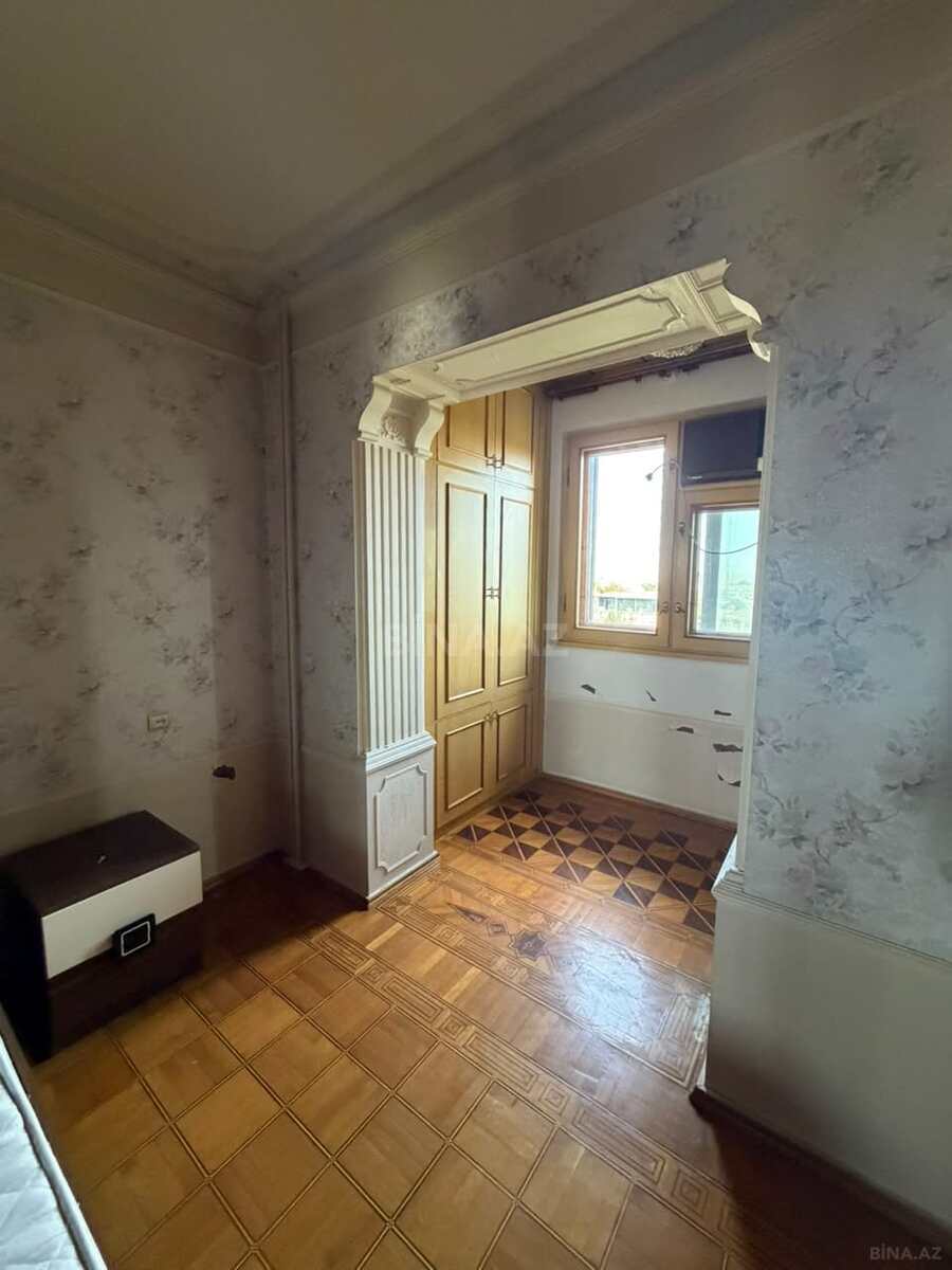 3 otaqlı Köhnə tikili, Gənclik m., Bakı