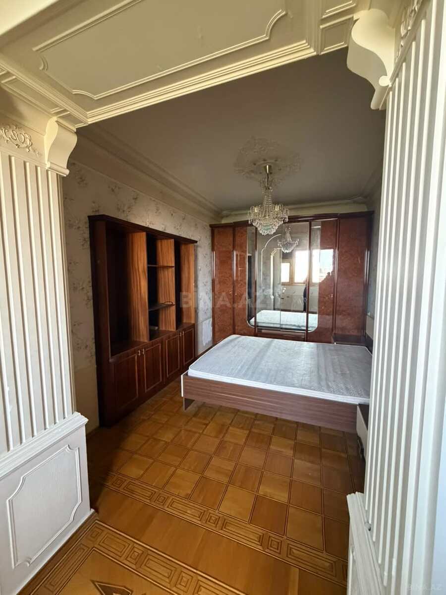 3 otaqlı Köhnə tikili, Gənclik m., Bakı