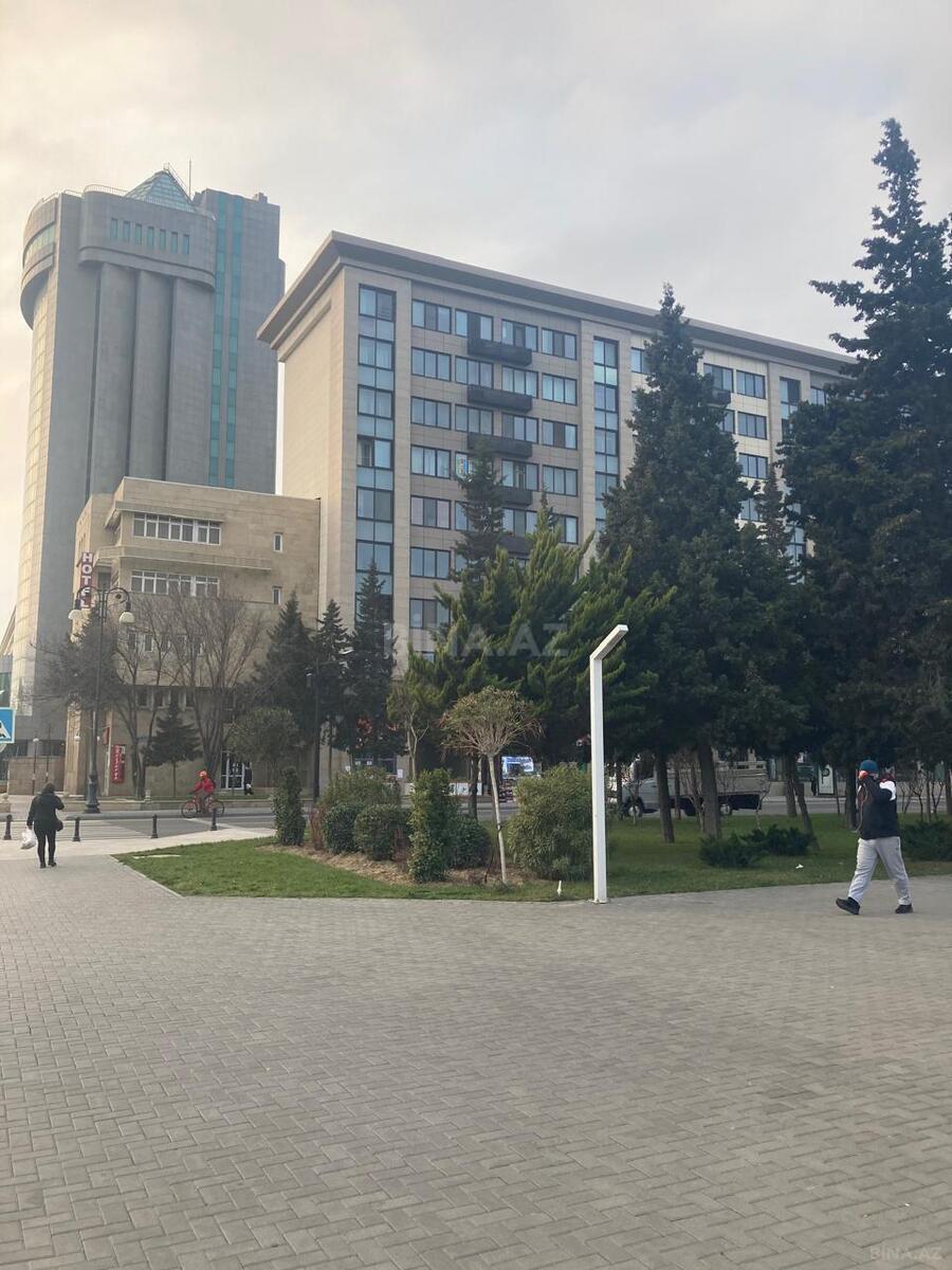 3 otaqlı Köhnə tikili, Gənclik m., Bakı