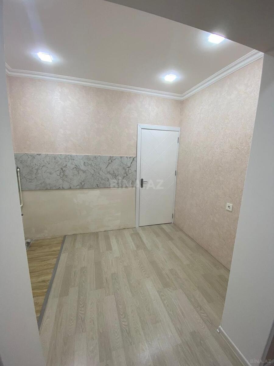 3 otaqlı Köhnə tikili, Xalqlar Dostluğu m., Bakı