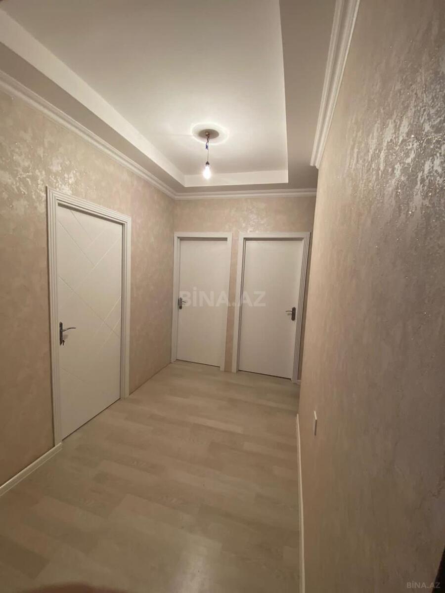 3 otaqlı Köhnə tikili, Xalqlar Dostluğu m., Bakı