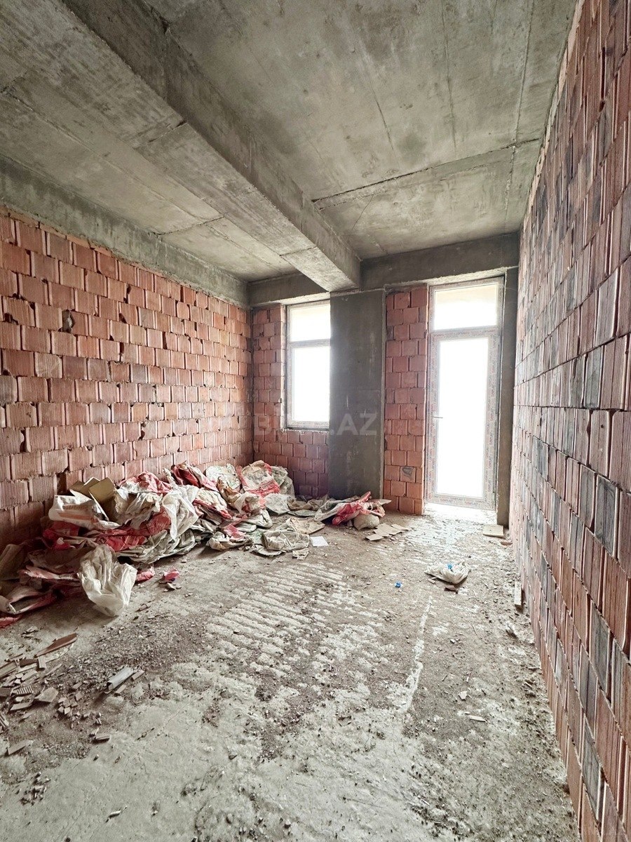3 otaqlı Yeni tikili, Qara Qarayev m., Bakı