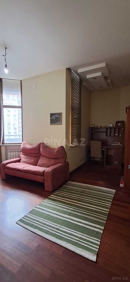 3 otaqlı Yeni tikili, Elmlər Akademiyası m., Bakı