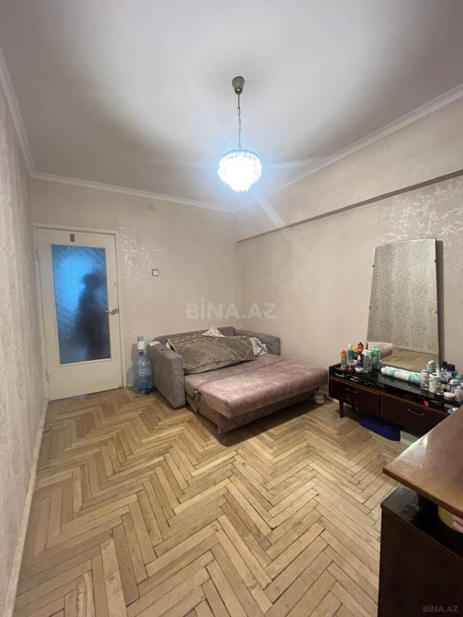 3 otaqlı Köhnə tikili, Xətai r., Bakı