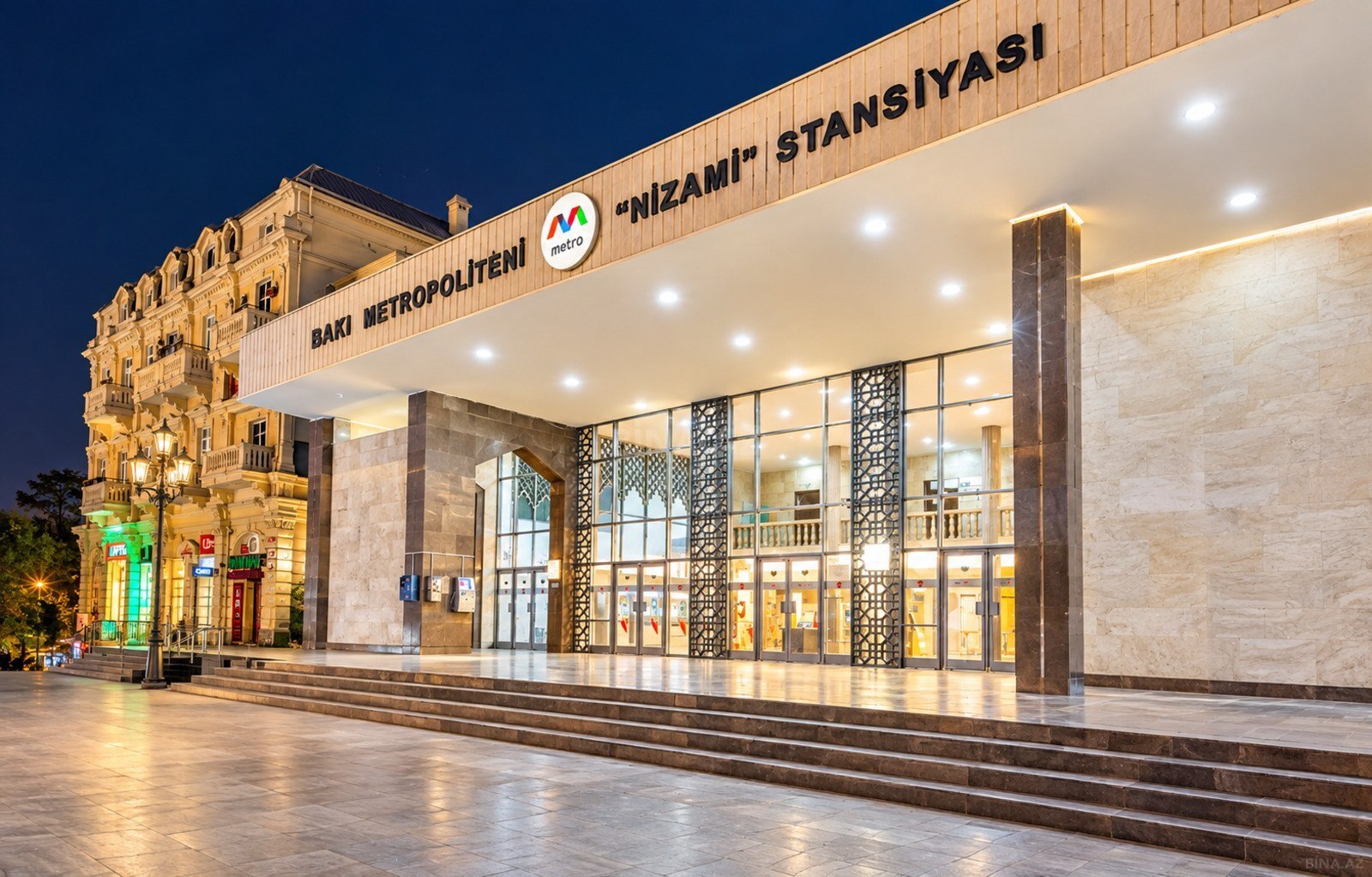 4 otaqlı Köhnə tikili, Nizami m., Bakı