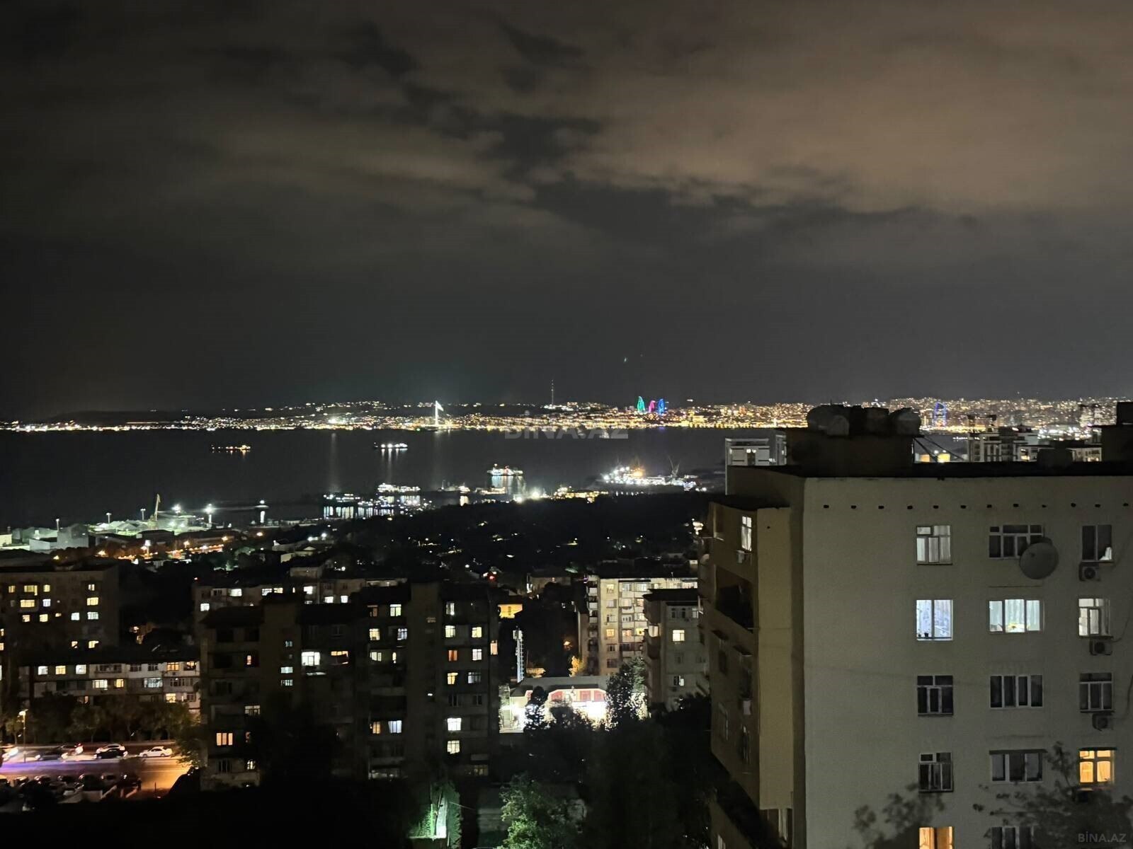 3 otaqlı Köhnə tikili, Xətai r., Bakı
