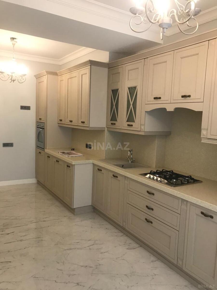 4 otaqlı Yeni tikili, Şah İsmayıl Xətai m., Bakı